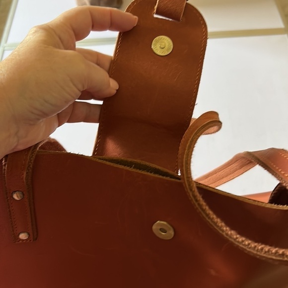 S-zone Genuine lather well made Shoulder tote bag.